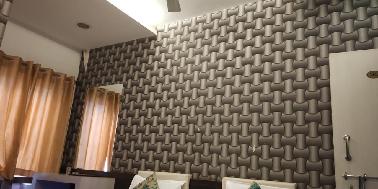 בהופאל Hotel Maa Ganga Palace חדר תמונה
