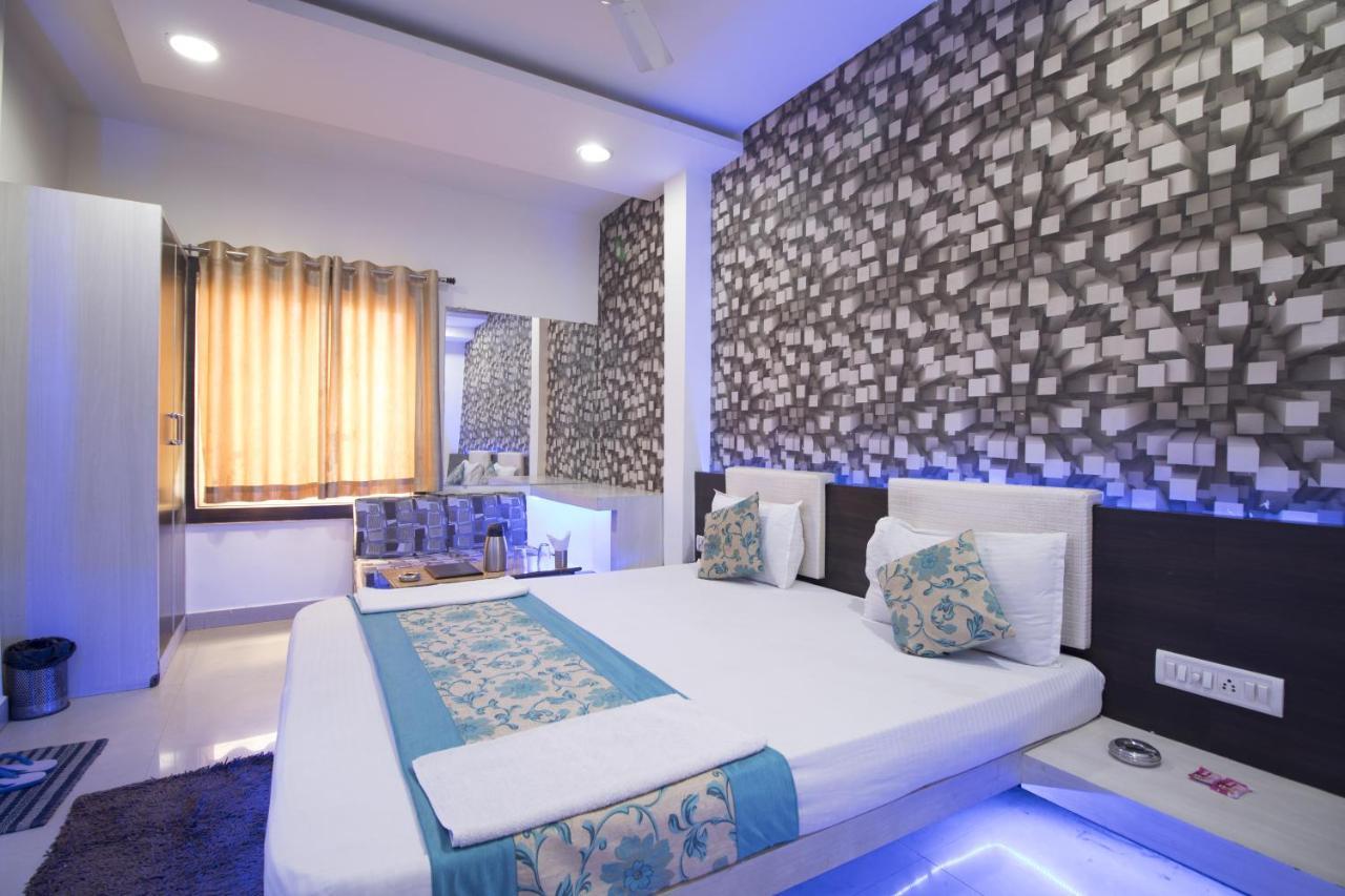 בהופאל Hotel Maa Ganga Palace מראה חיצוני תמונה